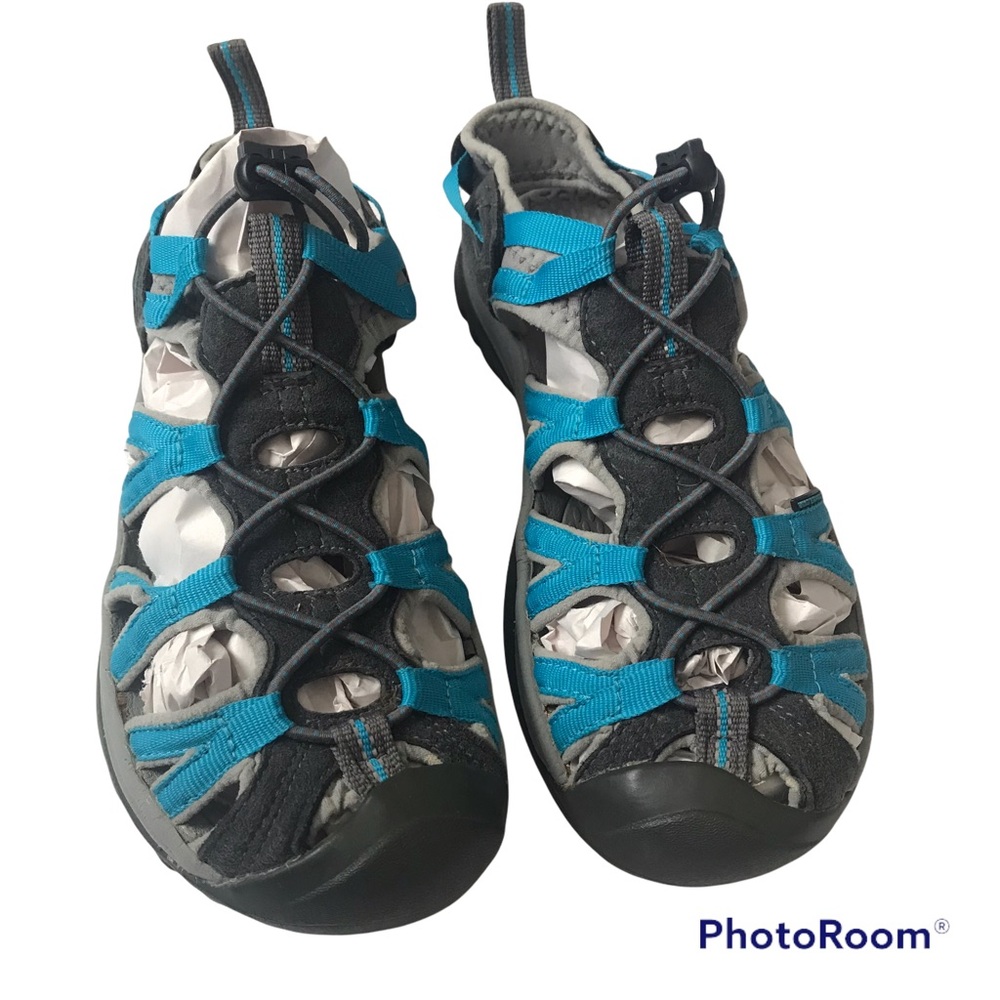 Keen Womens water shoes size 7